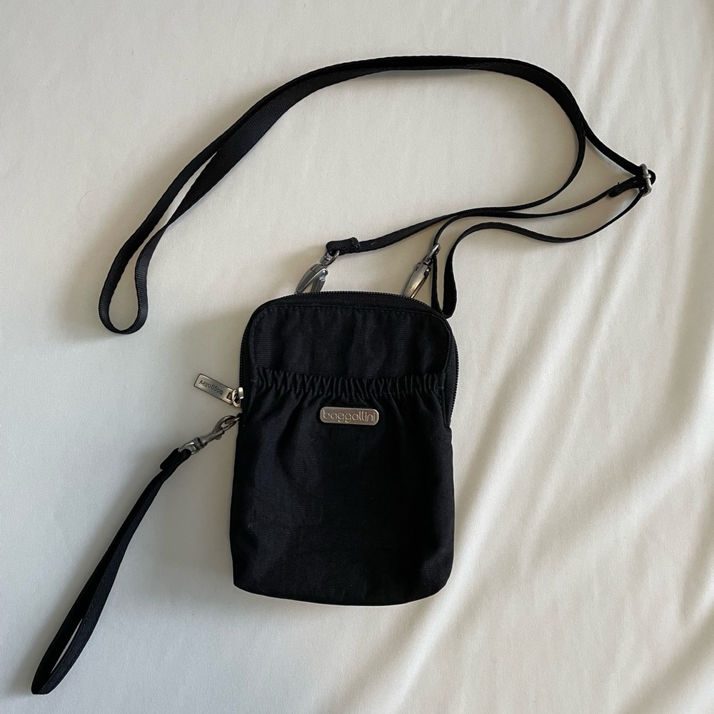Baggallini Bryant Pouch